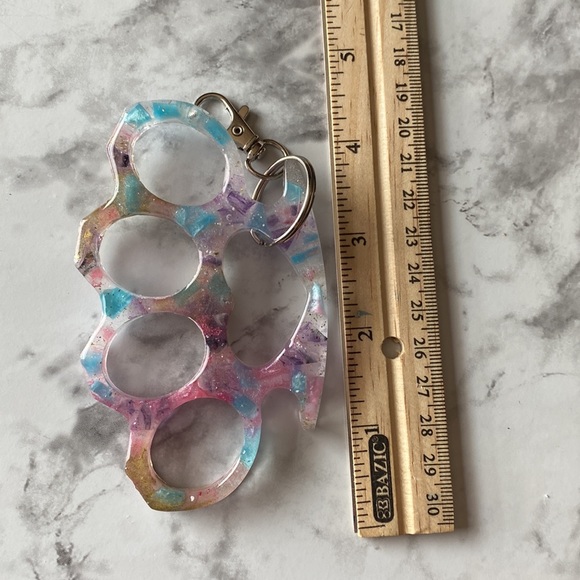 Knuckles keychain - Picture 5 of 5